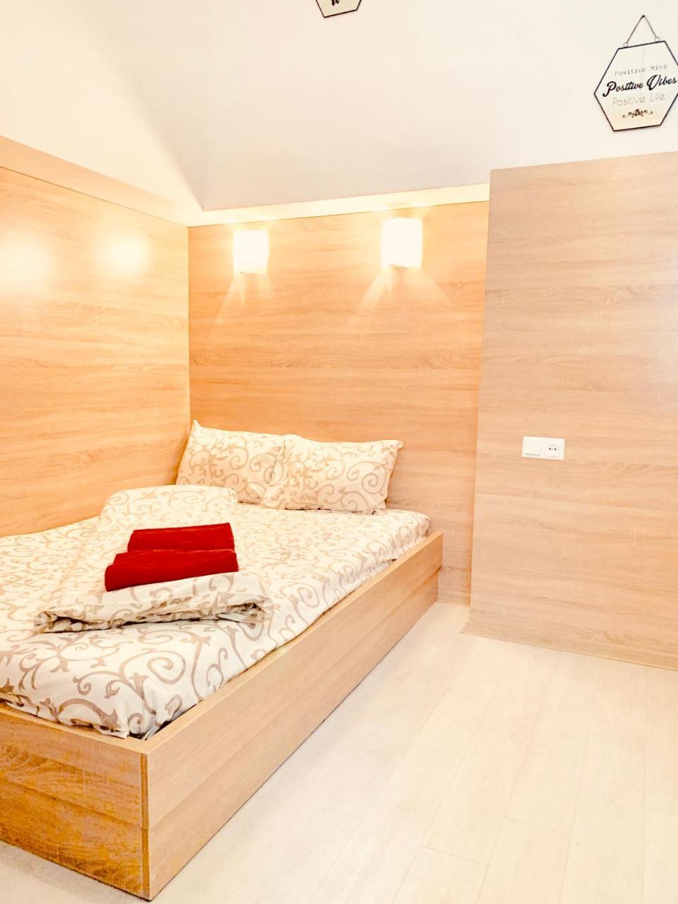 Mini Smart Apartments In The Central Part Of Lviv Ngoại thất bức ảnh